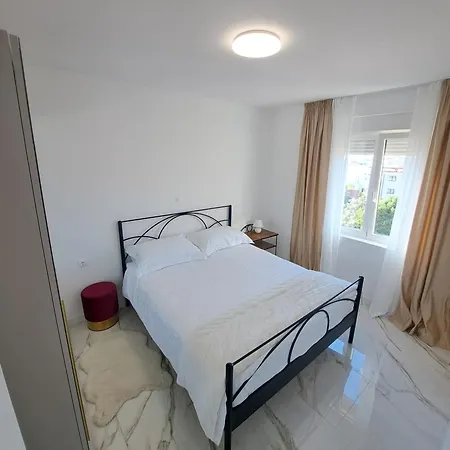 Апартаменты Nina Задар